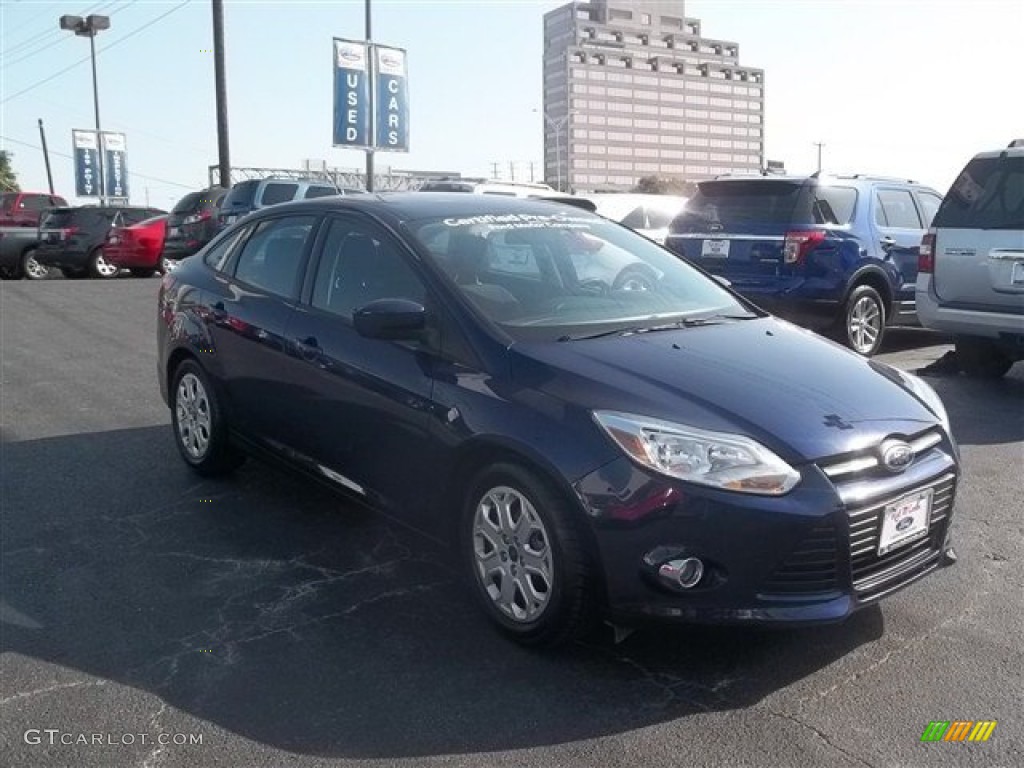 Kona Blue Metallic Ford Focus