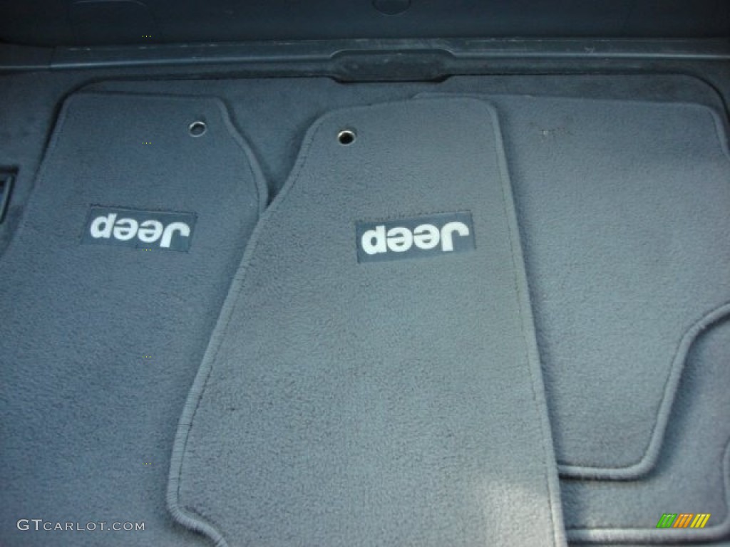 2011 Liberty Sport - Bright White / Dark Slate Gray photo #9