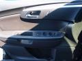 Black Granite Metallic - Traverse LT Photo No. 15