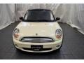 Pepper White - Cooper Clubman Photo No. 17