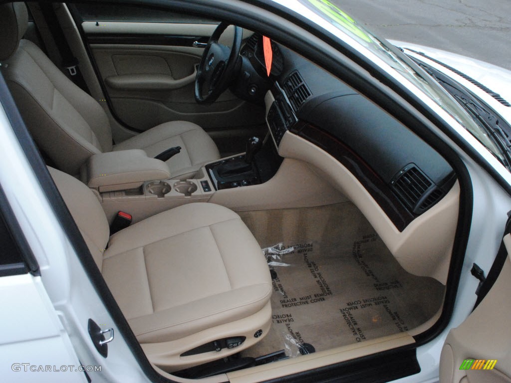 2005 3 Series 325i Sedan - Alpine White / Sand photo #3