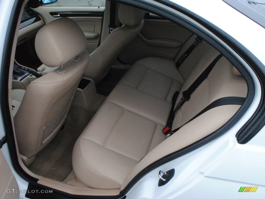 2005 3 Series 325i Sedan - Alpine White / Sand photo #14