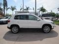 Candy White - Tiguan SE Photo No. 6