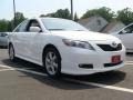 2009 Super White Toyota Camry SE  photo #3