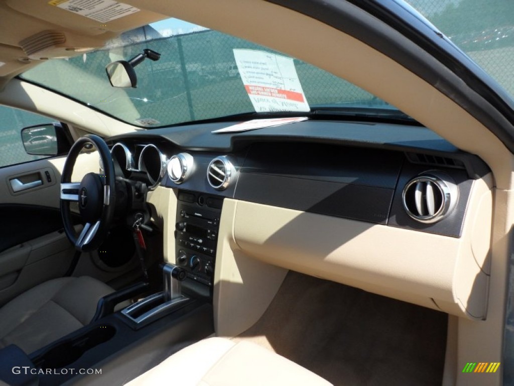 2006 Mustang V6 Premium Coupe - Windveil Blue Metallic / Light Parchment photo #26