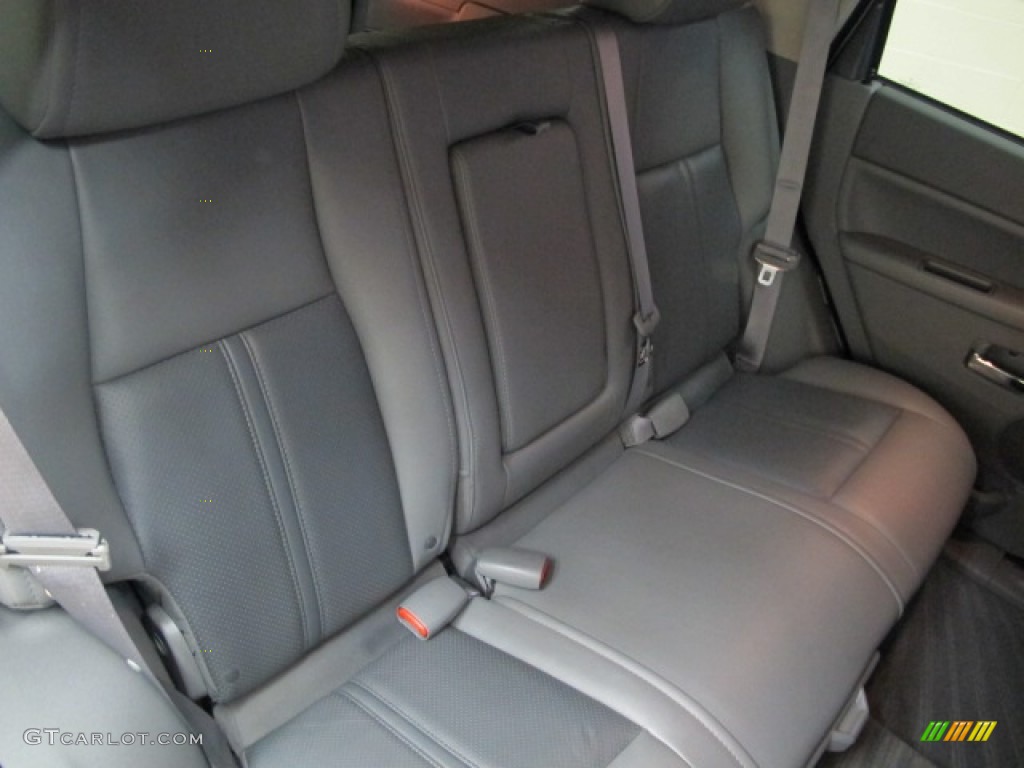 2005 Jeep Grand Cherokee Limited 4x4 Rear Seat Photo #66712301
