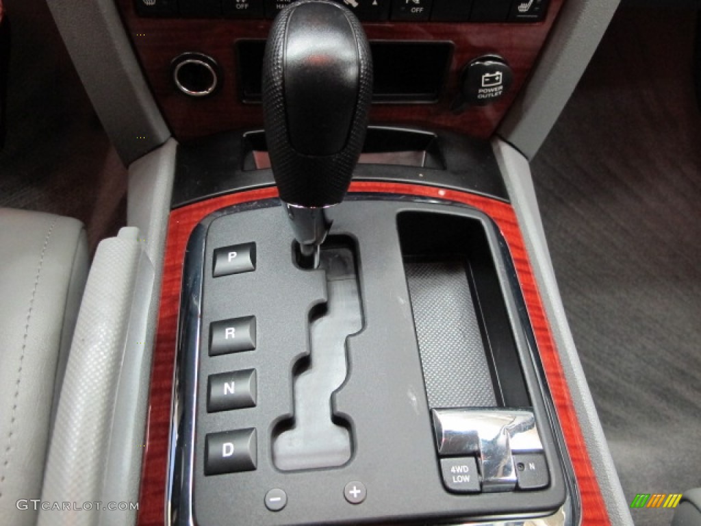 2005 Jeep Grand Cherokee Limited 4x4 5 Speed Automatic Transmission Photo #66712397