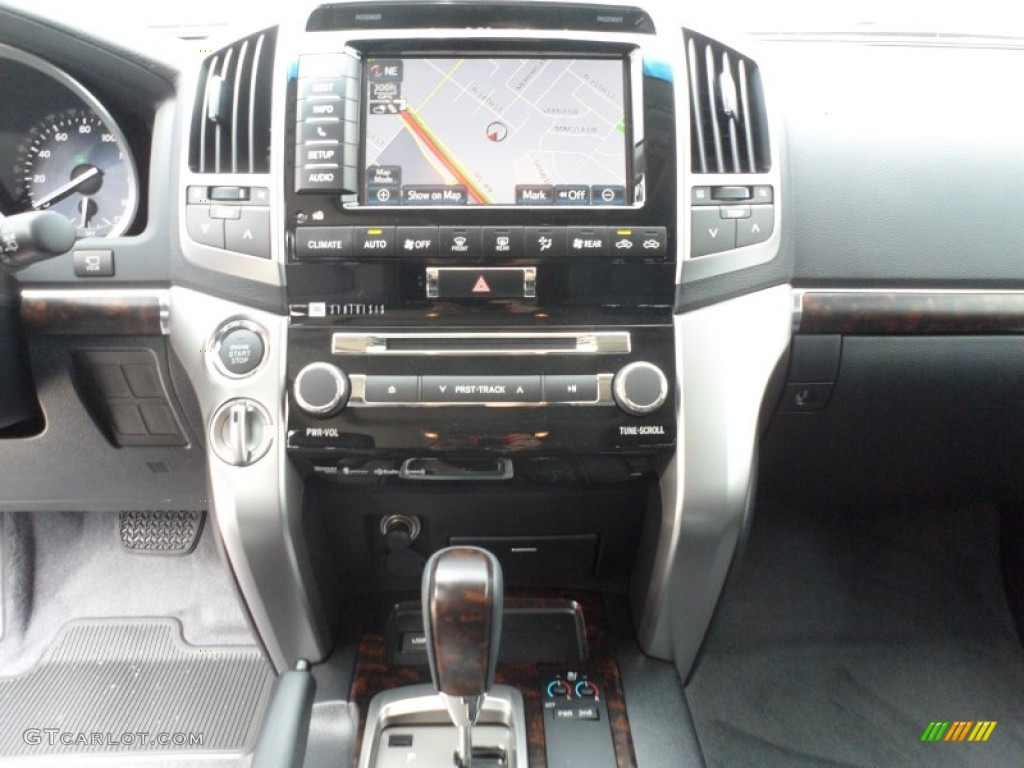2013 Toyota Land Cruiser Standard Land Cruiser Model Controls Photo #66713097