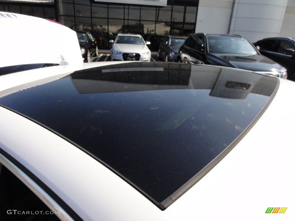 2012 Audi A5 2.0T quattro Coupe Sunroof Photos