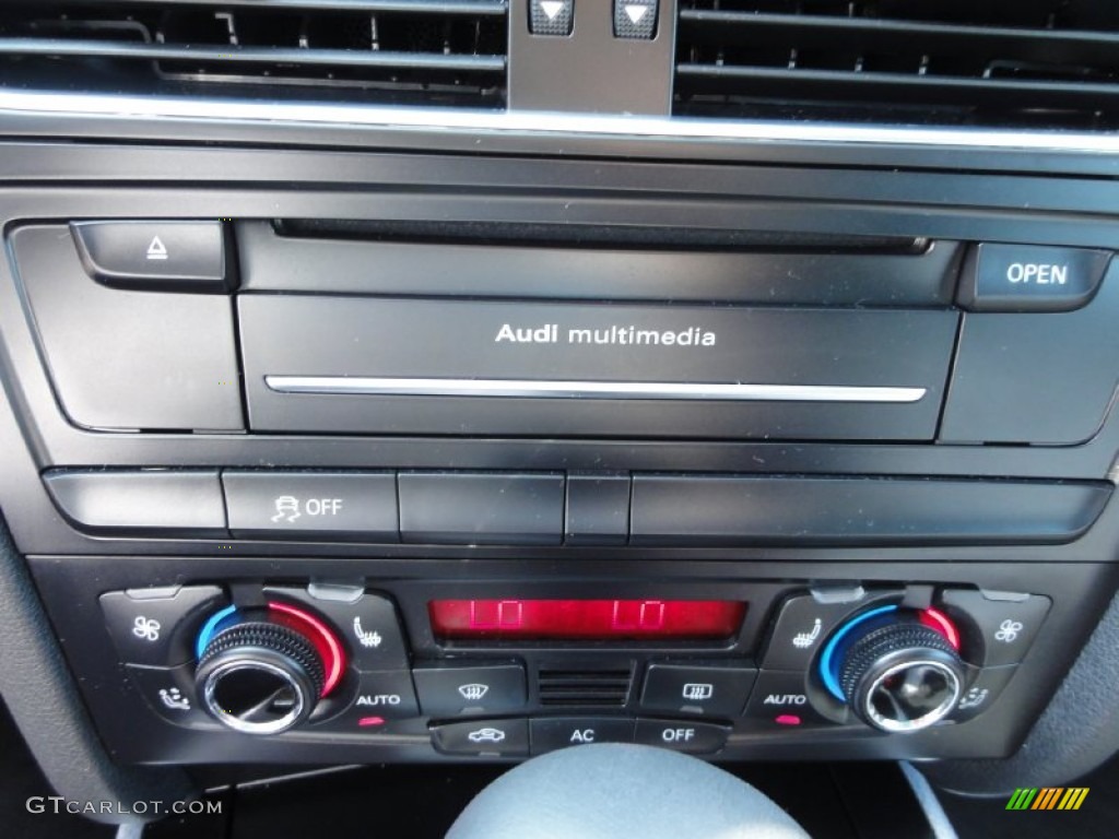 2012 Audi A5 2.0T quattro Coupe Controls Photo #66716552