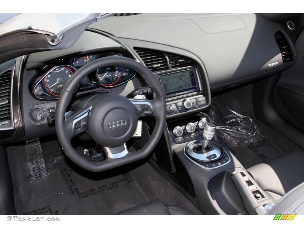 2011 Audi R8 Spyder 5.2 FSI quattro Black Fine Nappa Leather Dashboard Photo #66717446