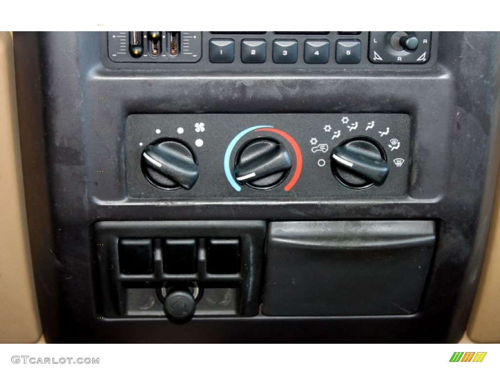 2001 Jeep Wrangler Sport 4x4 Controls Photo #66720578