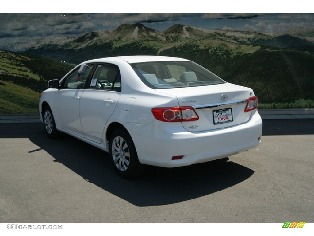 2012 Corolla LE - Super White / Ash photo #3