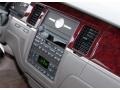 Silver Birch Metallic - Town Car Executive Photo No. 7