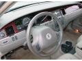 Silver Birch Metallic - Town Car Executive Photo No. 15