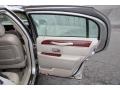 Silver Birch Metallic - Town Car Executive Photo No. 20