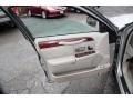 Silver Birch Metallic - Town Car Executive Photo No. 22
