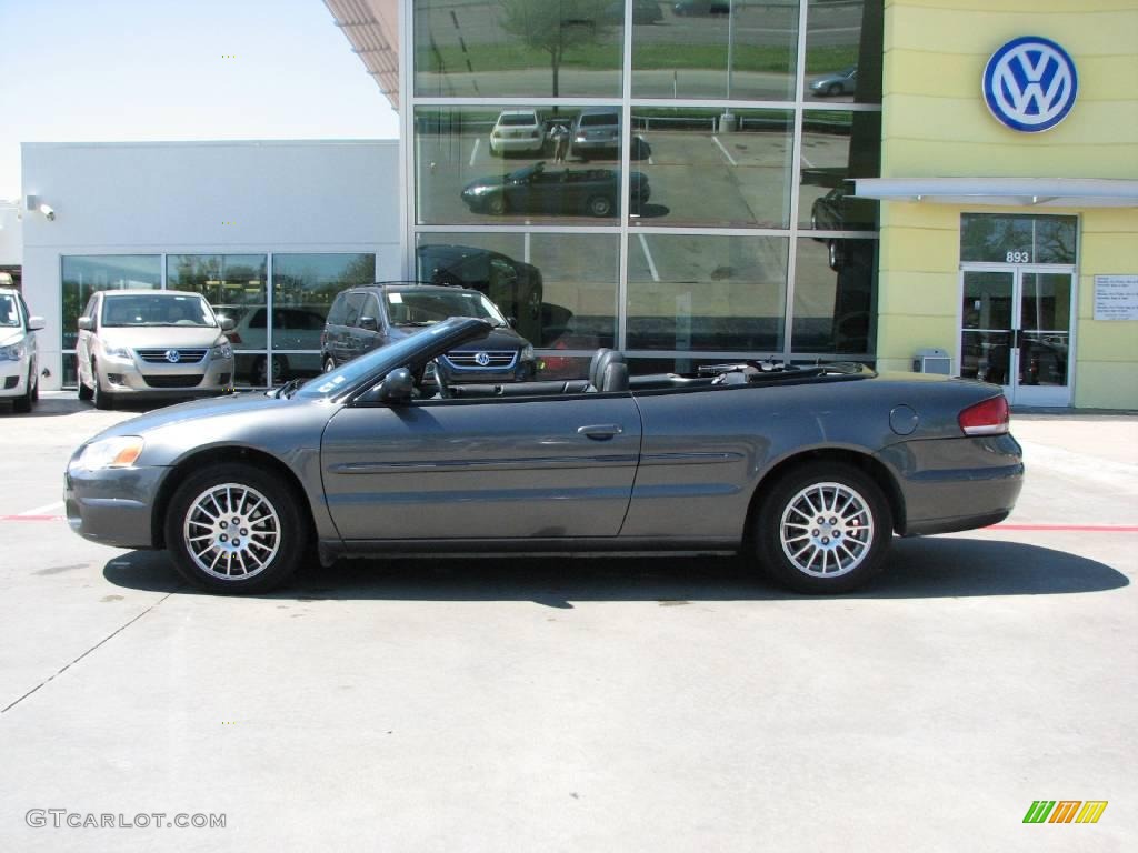 2005 Sebring Touring Convertible - Graphite Metallic / Dark Slate Gray photo #2