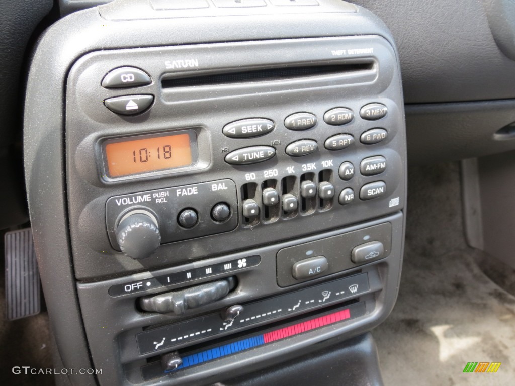 1999 Saturn S Series SC2 Coupe Controls Photos