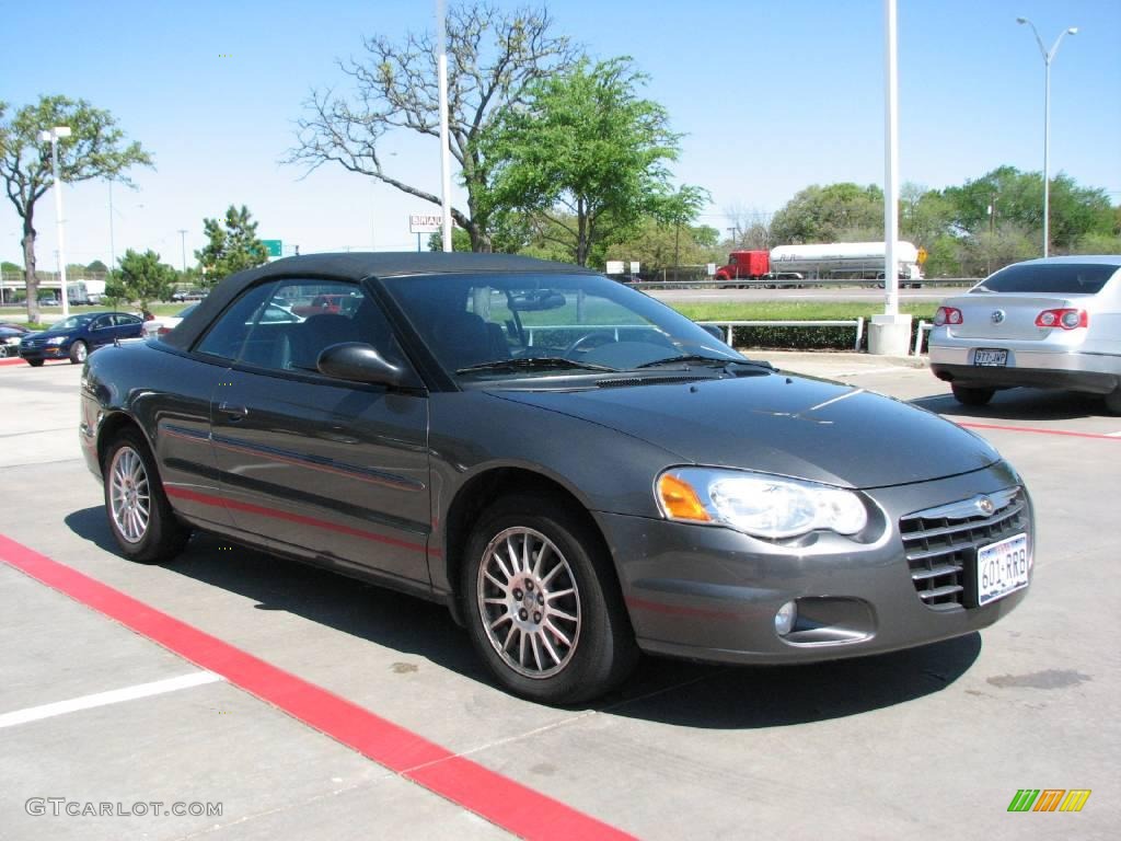 2005 Sebring Touring Convertible - Graphite Metallic / Dark Slate Gray photo #7