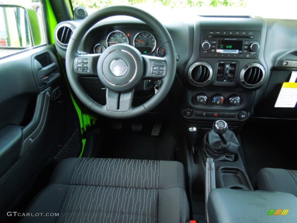 2012 Wrangler Unlimited Sport S 4x4 - Gecko Green / Black photo #17