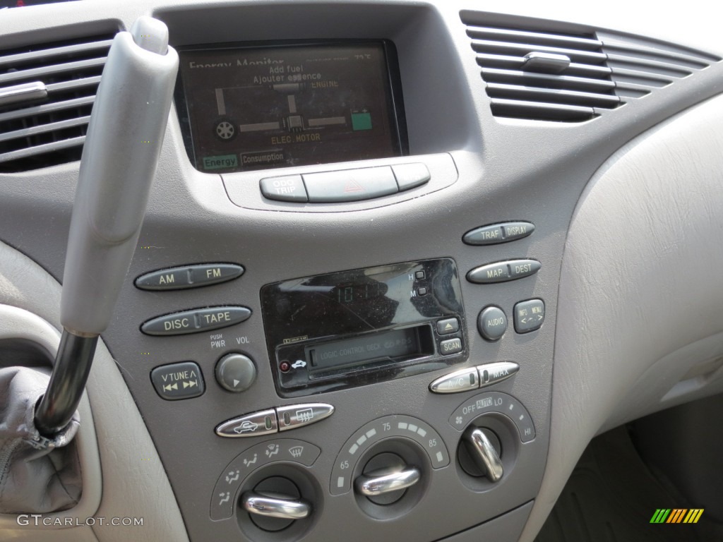 2002 Toyota Prius Hybrid Controls Photos