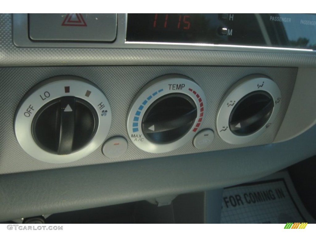 2009 Tacoma V6 TRD Sport Double Cab 4x4 - Silver Streak Mica / Graphite Gray photo #33