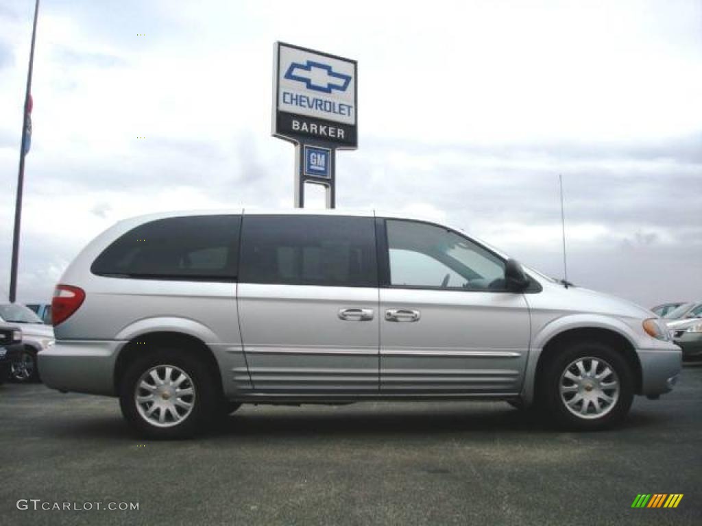 2002 Town & Country LXi - Bright Silver Metallic / Navy Blue photo #1