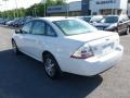 2009 White Suede Ford Taurus SEL AWD  photo #5