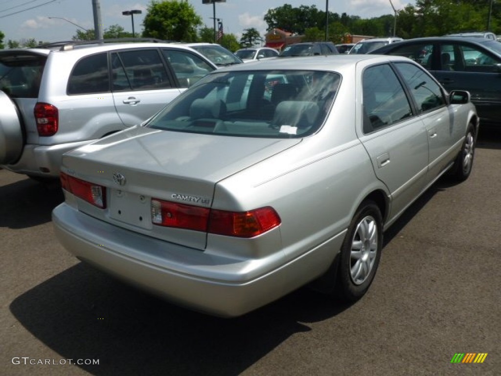2000 Camry LE - Lunar Mist Metallic / Gray photo #2
