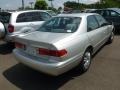 2000 Lunar Mist Metallic Toyota Camry LE  photo #2
