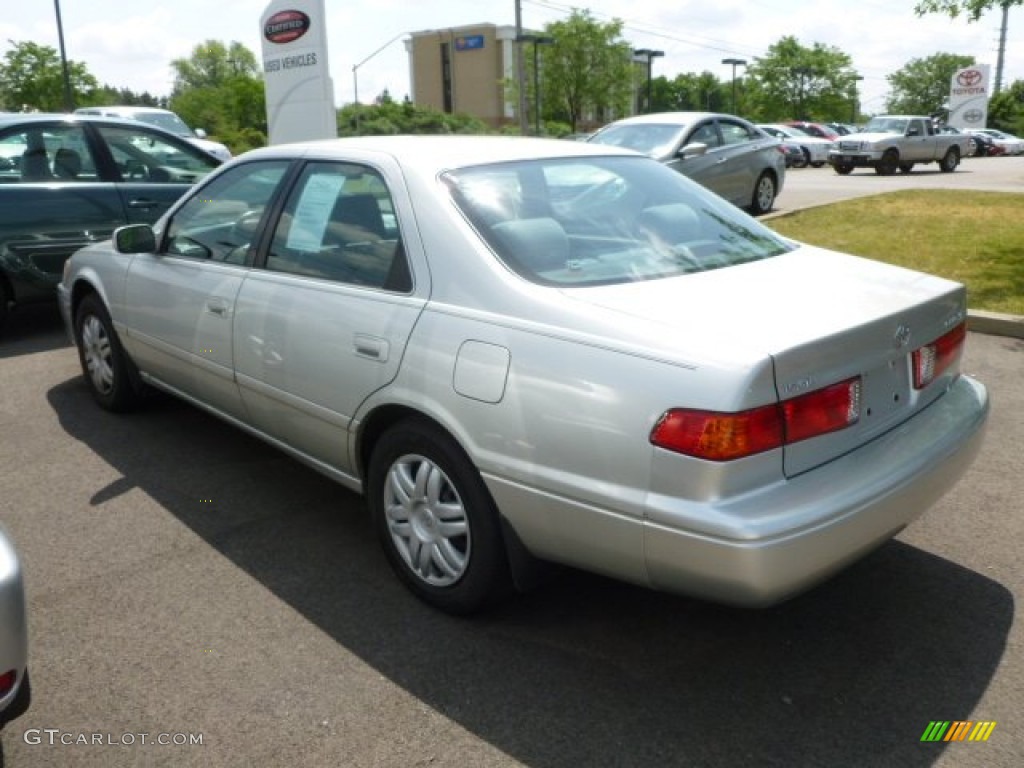 2000 Camry LE - Lunar Mist Metallic / Gray photo #3
