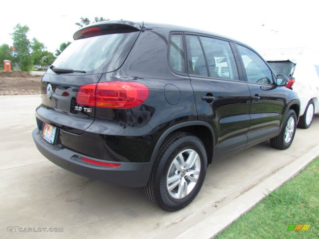 2012 Tiguan S - Deep Black Metallic / Black photo #2