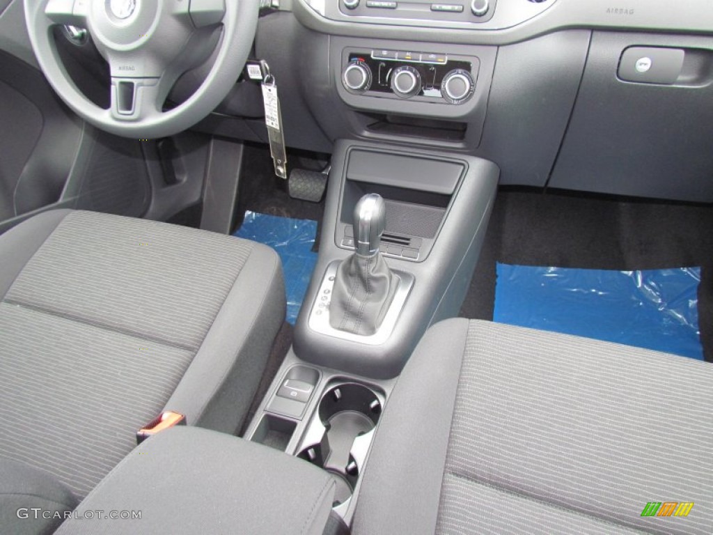 2012 Tiguan S - Deep Black Metallic / Black photo #6