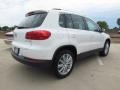 Candy White - Tiguan SE Photo No. 2