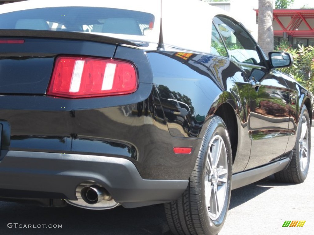 2011 Mustang V6 Convertible - Ebony Black / Stone photo #26