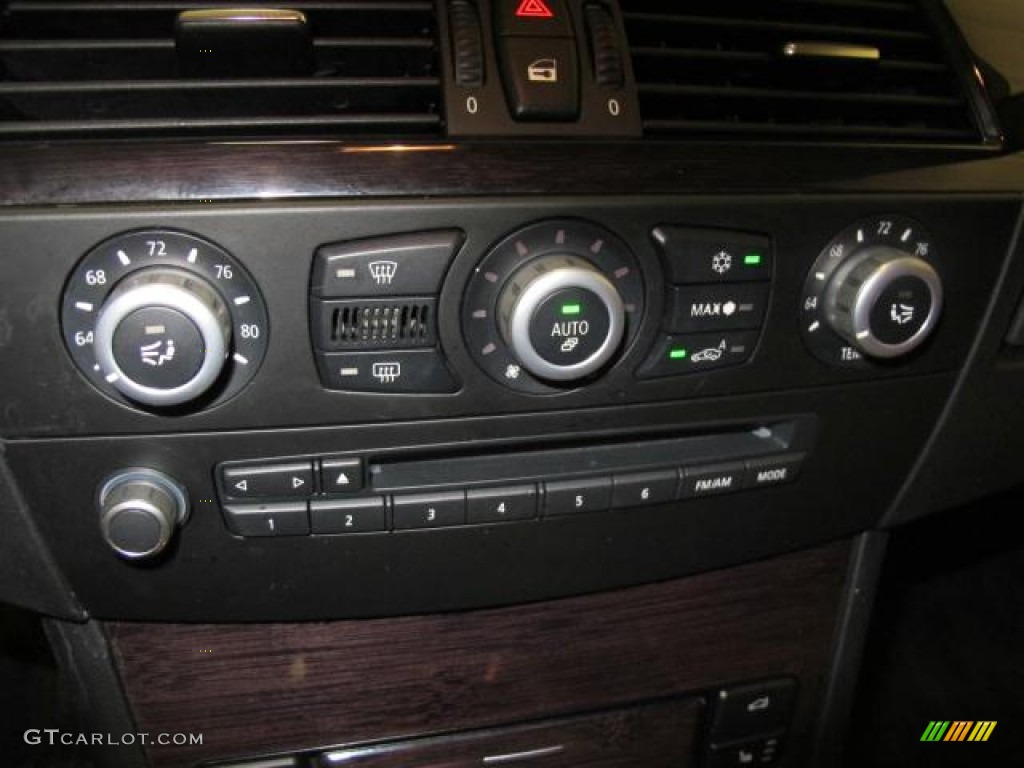 2010 BMW 5 Series 528i Sedan Controls Photo #66743233