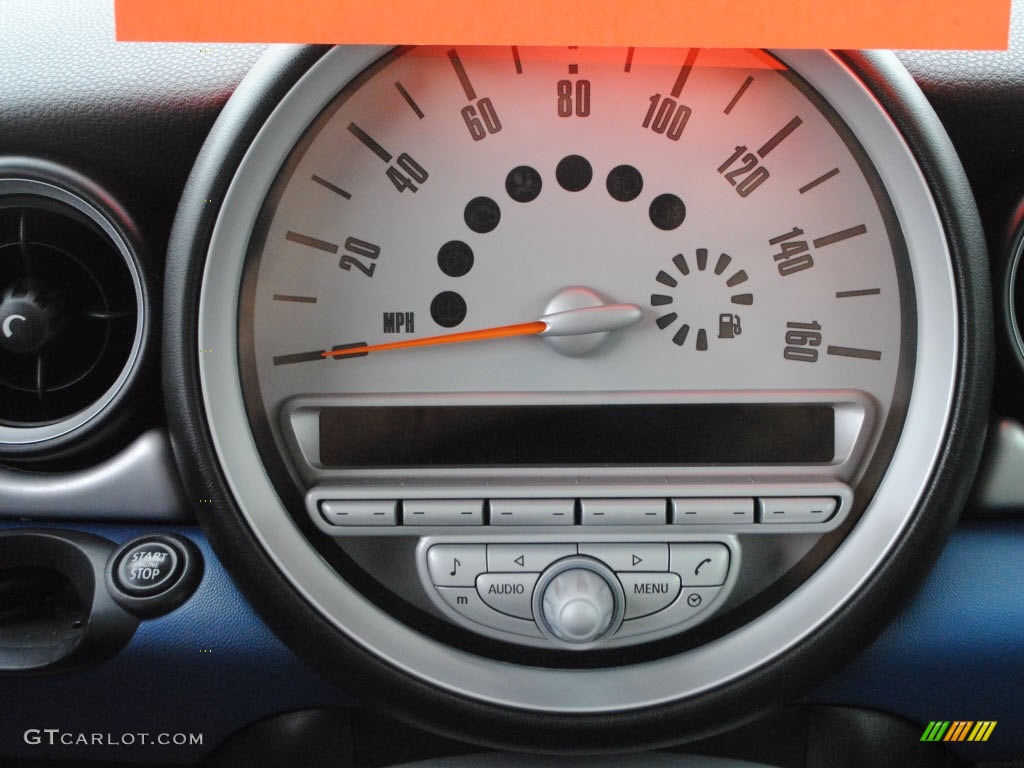 2009 Mini Cooper Clubman Controls Photo #66744820