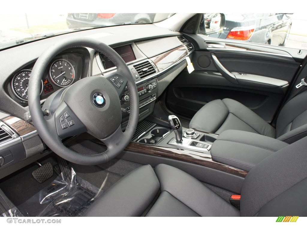 2013 X5 xDrive 35i Premium - Black Sapphire Metallic / Black photo #5