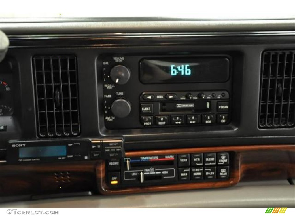 1999 LeSabre Custom Sedan - Emerald Green Pearl / Taupe photo #15