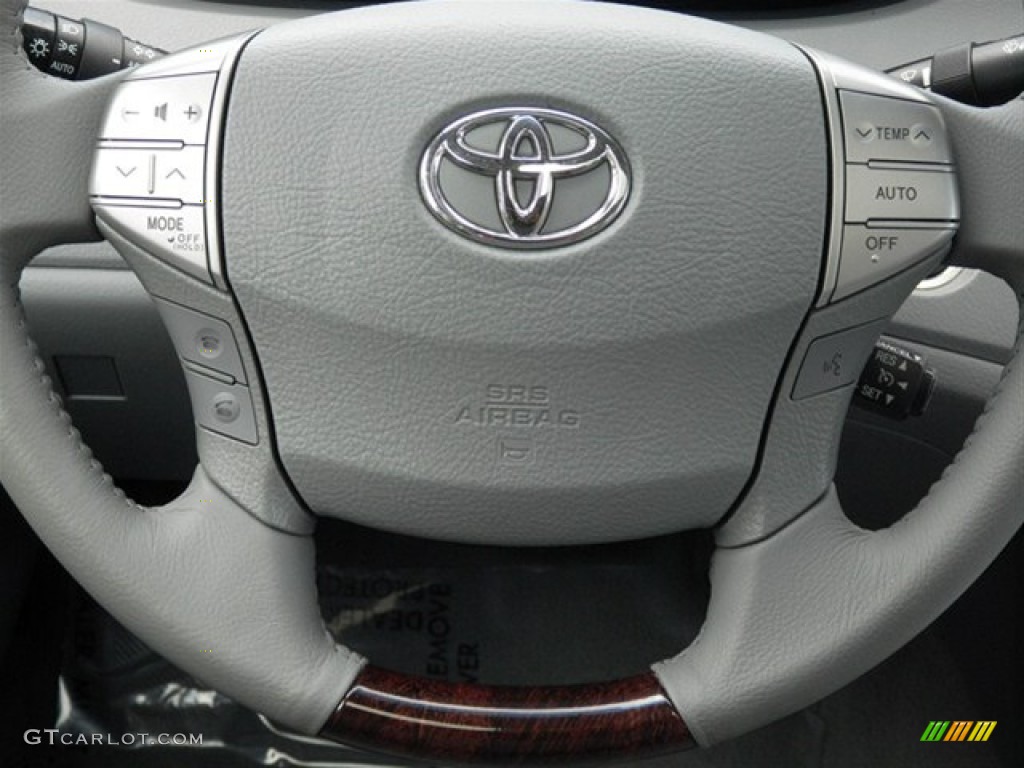 2009 Toyota Avalon Limited Light Gray Steering Wheel Photo #66750967