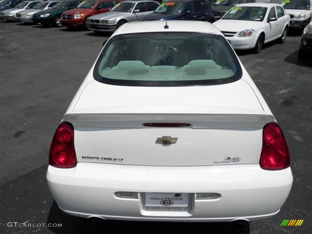 2006 Monte Carlo LT - White / Gray photo #16