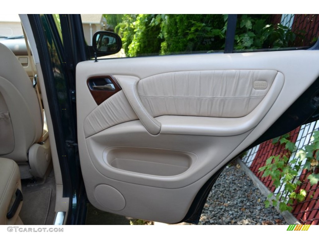 2000 Mercedes-Benz ML 320 4Matic Java Door Panel Photo #66753094