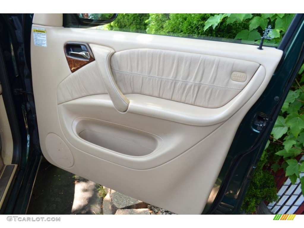 2000 Mercedes-Benz ML 320 4Matic Door Panel Photos
