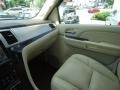 White Diamond - Escalade ESV AWD Photo No. 38
