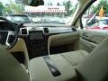White Diamond - Escalade ESV AWD Photo No. 43