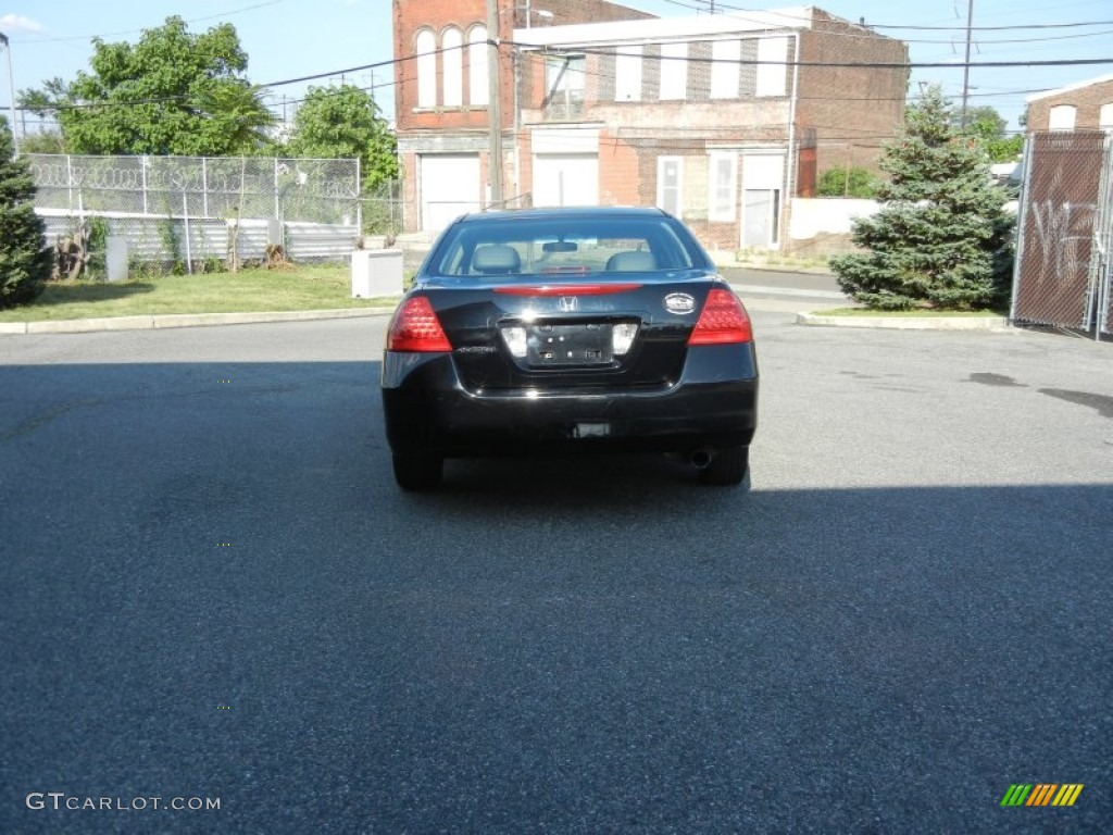 2006 Accord EX Sedan - Nighthawk Black Pearl / Black photo #14