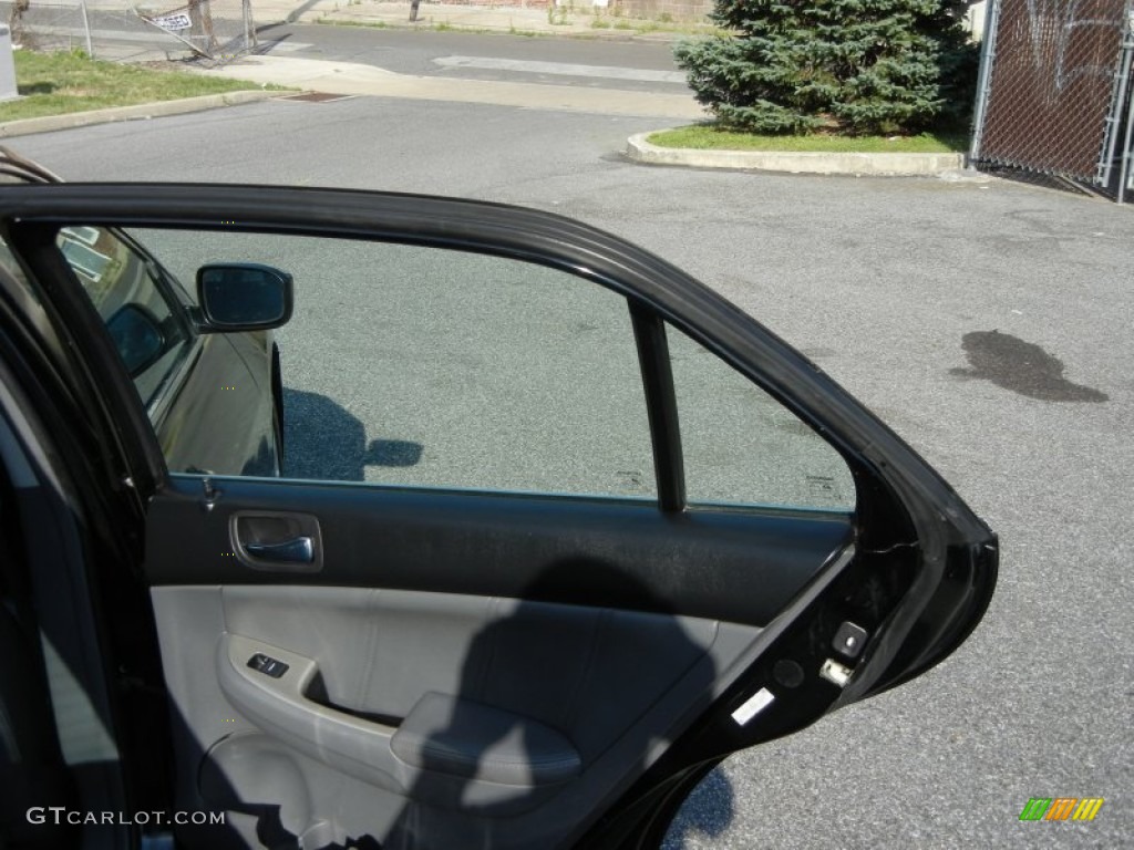 2006 Accord EX Sedan - Nighthawk Black Pearl / Black photo #30