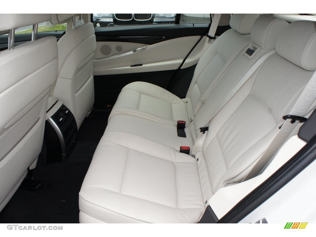 2012 BMW 5 Series 550i Gran Turismo Rear Seat Photos