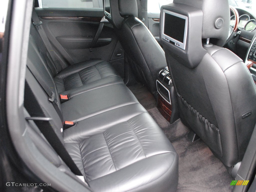 2008 Porsche Cayenne Turbo Rear Seat Photo #66766343